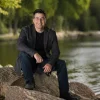 Lee Goldberg: Salary, Wife, Net Worth & More