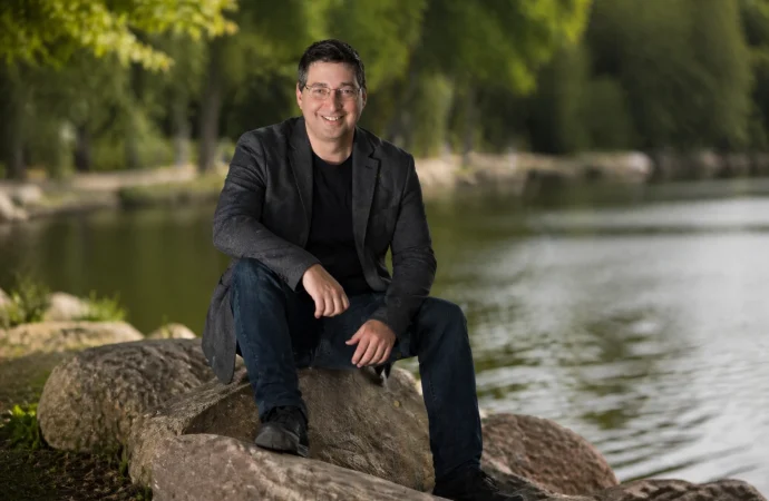 Lee Goldberg: Salary, Wife, Net Worth & More